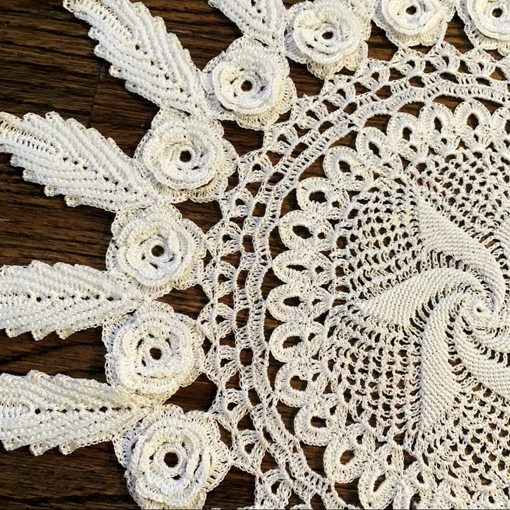 Handmade Doily with Roses & Leaves Trim - Picture 2 of 4